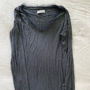 Essential long sleeve top